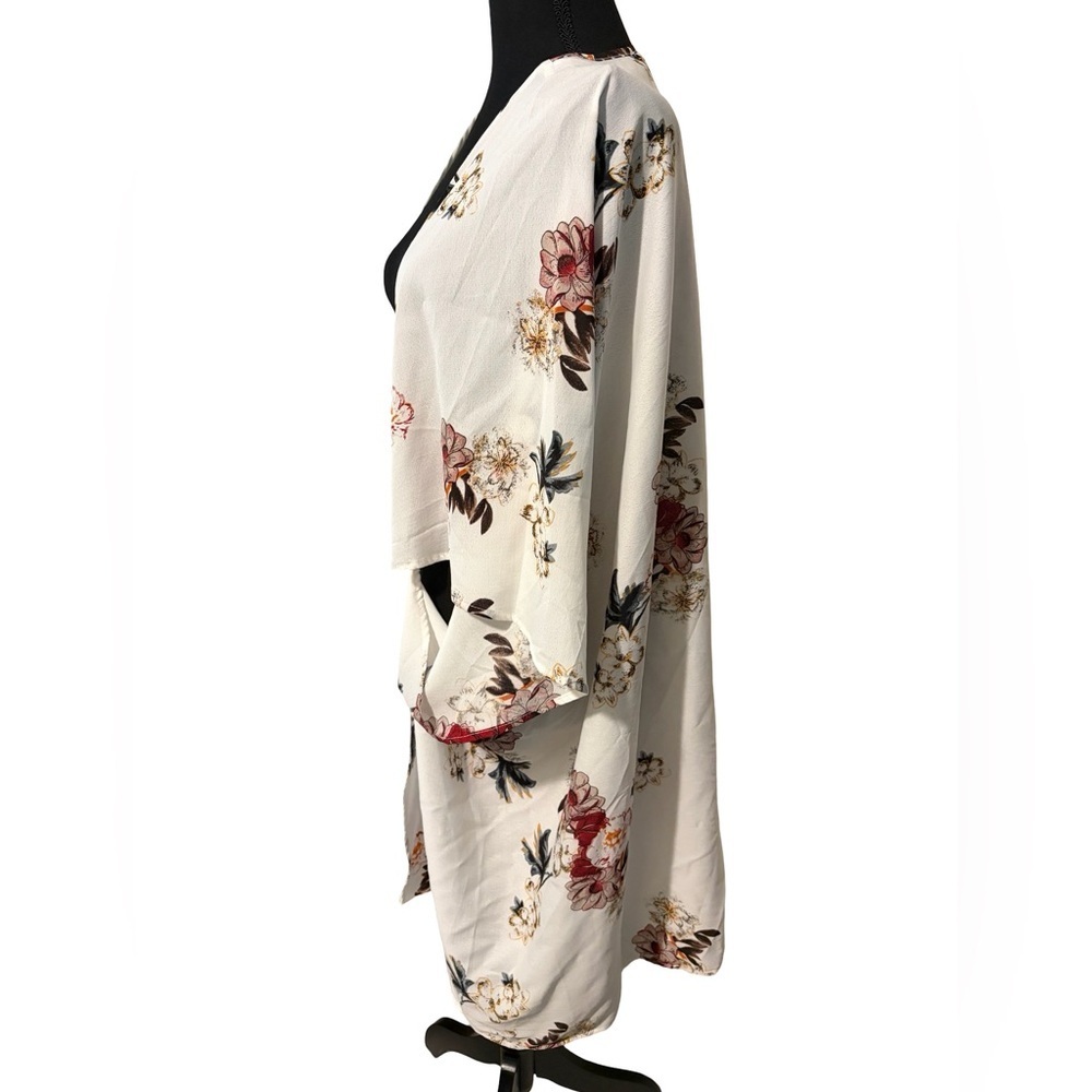 Amaryllis Cream Floral Open-Front Kimono - Picture 3 of 5